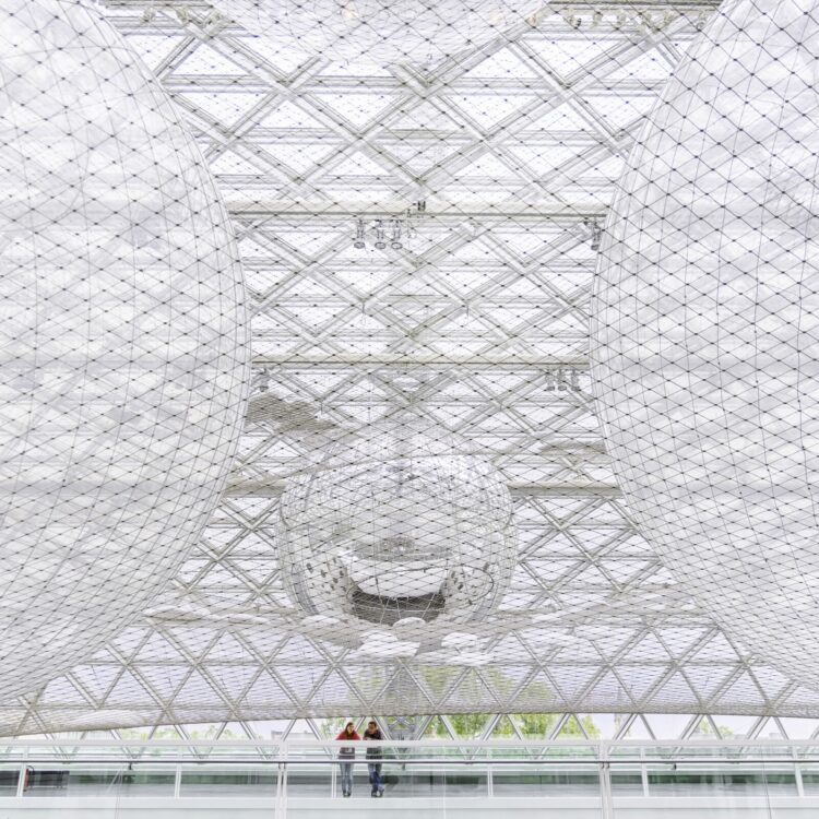 Immagini dalla galleria Spotlight